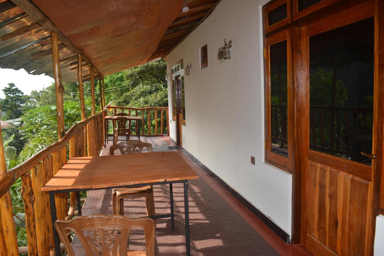 Ella River Face Inn Zewnętrze zdjęcie