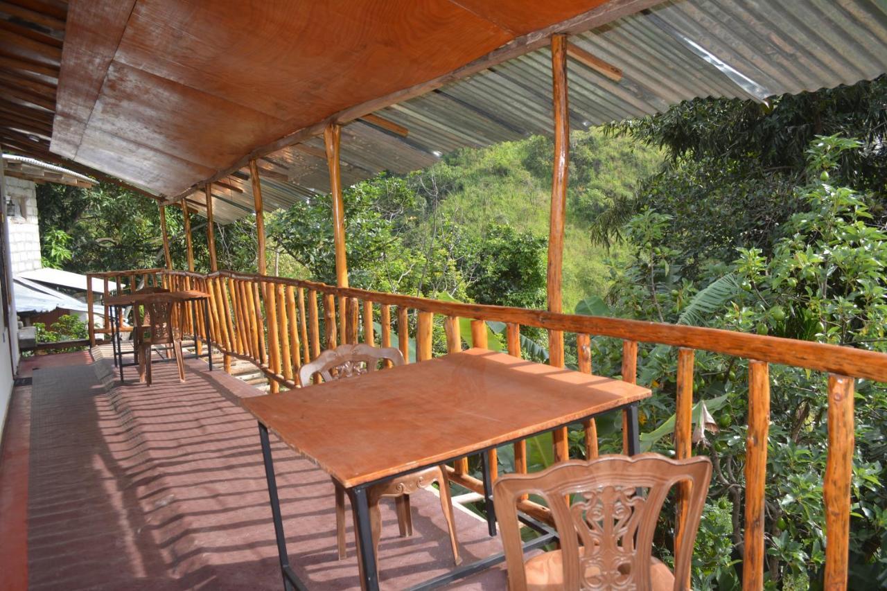 Ella River Face Inn Zewnętrze zdjęcie